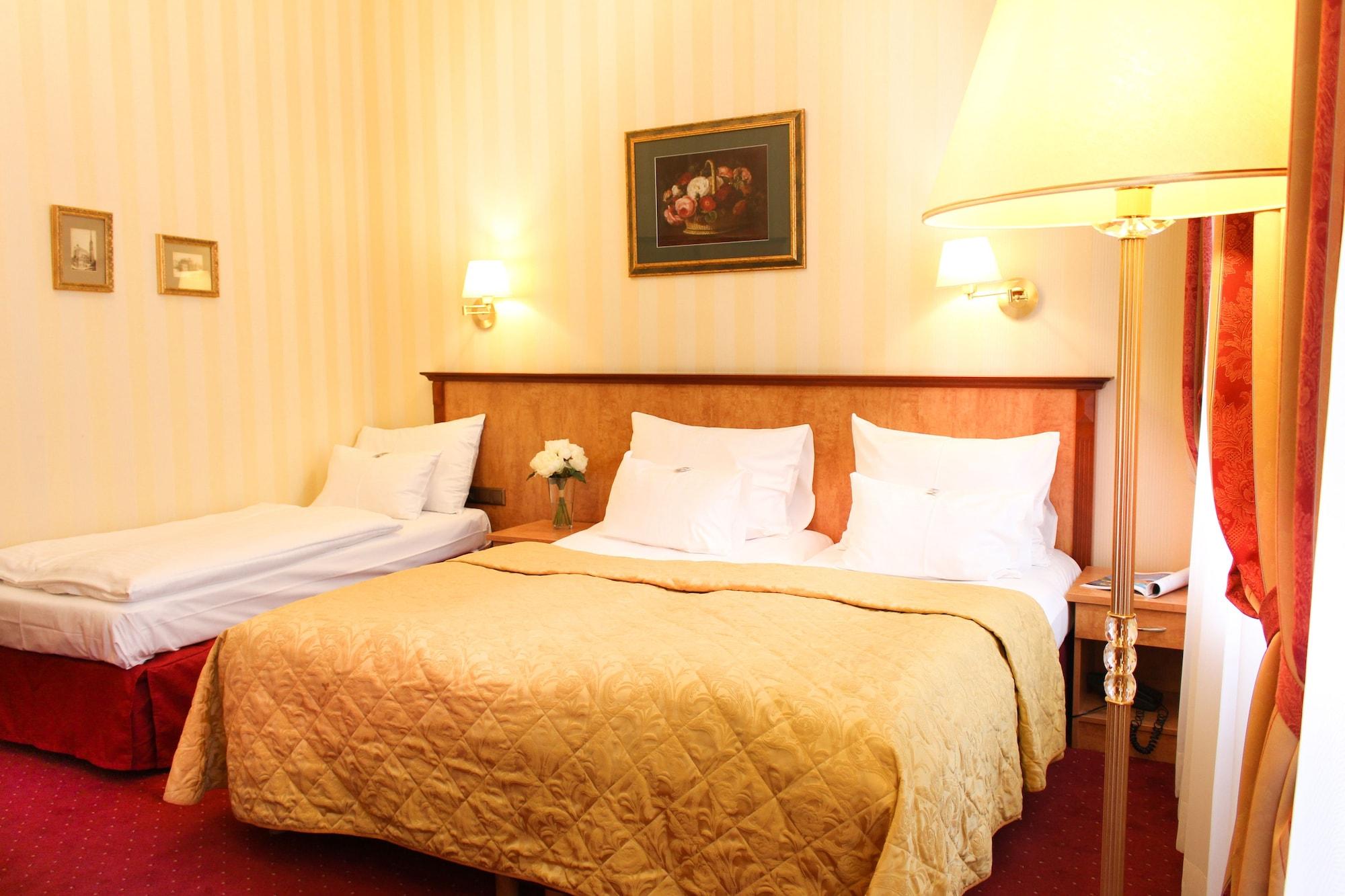 Pension Opera Suites I Self Check In Wina Bagian luar foto