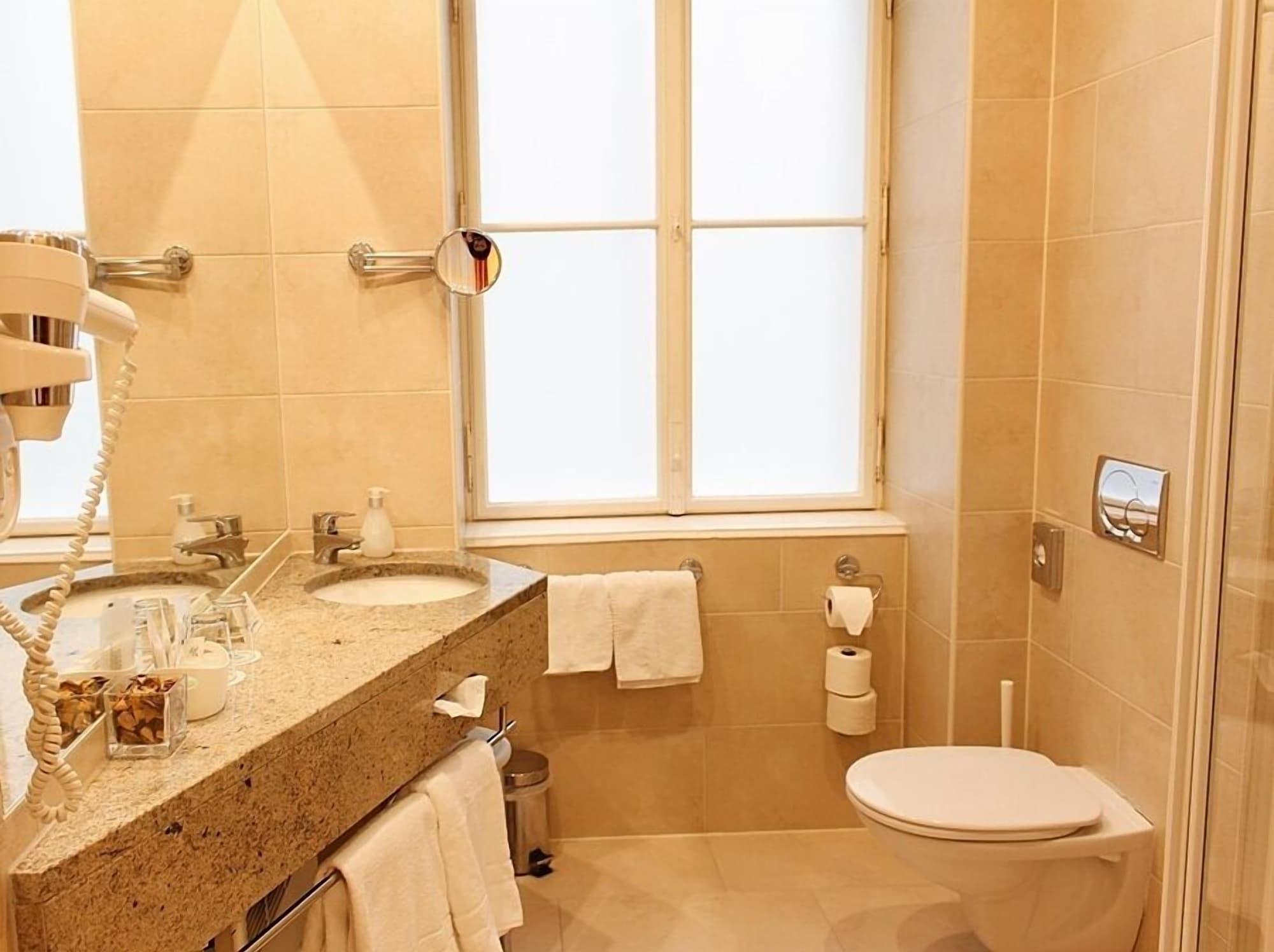 Pension Opera Suites I Self Check In Wina Bagian luar foto