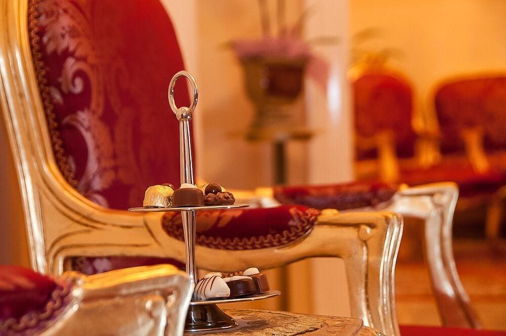Pension Opera Suites I Self Check In Wina Bagian luar foto