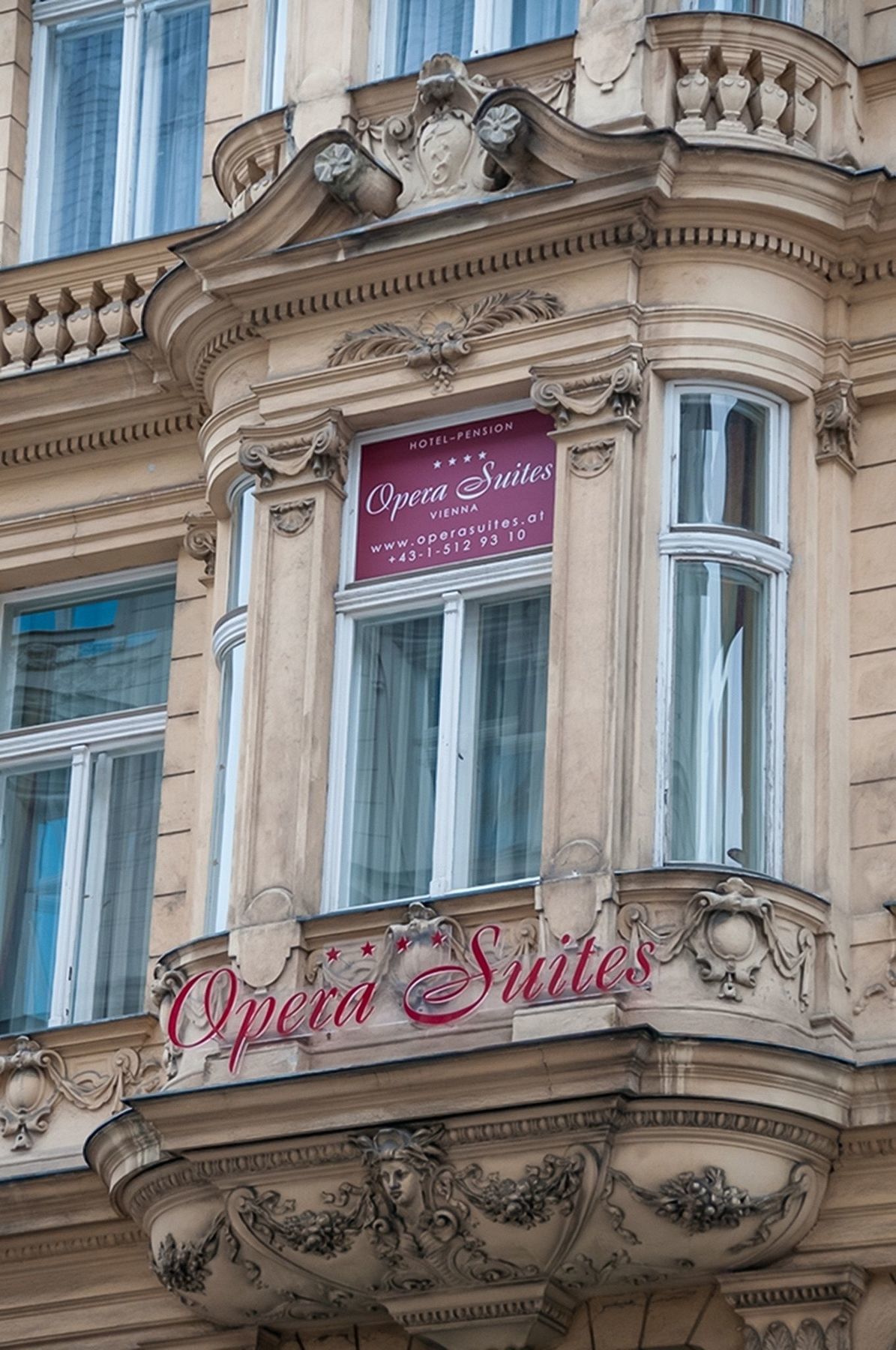 Pension Opera Suites I Self Check In Wina Bagian luar foto